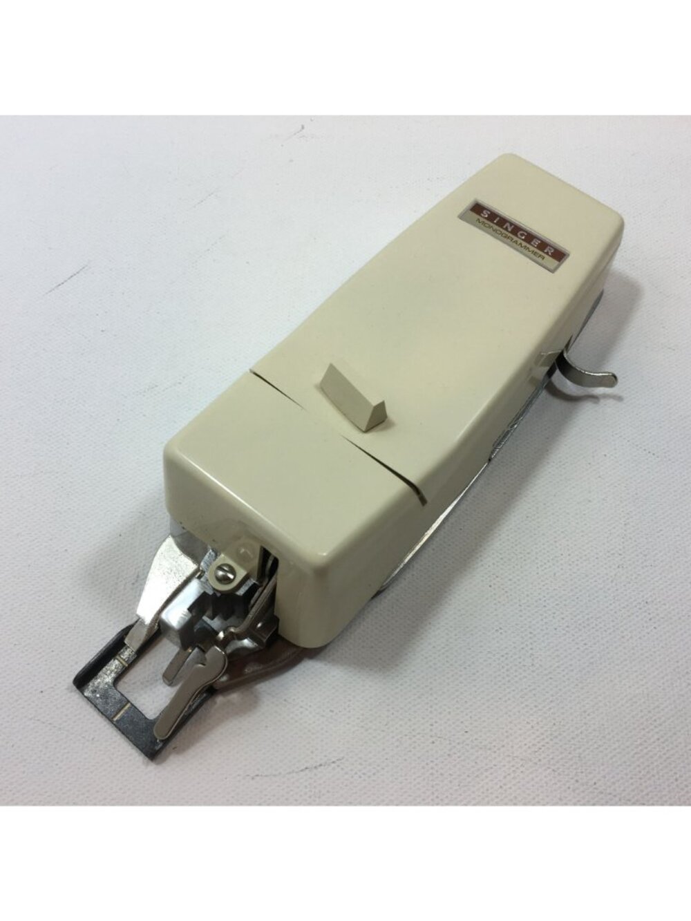 Vintage Singer Monogrammer Attachment 750 Series Zig-Zag Sewing Machines Manual - Picture 10 of 16